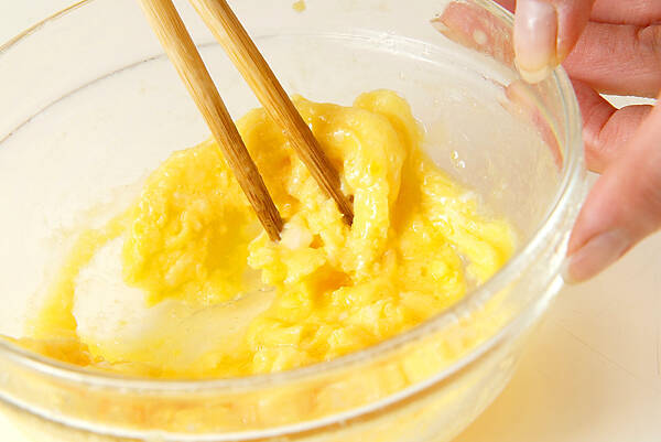 炒り卵の作り方の手順2