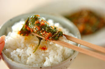 大葉の辛み漬け