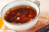 トマトとスプラウトのスープ