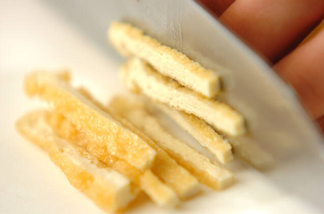 キャベツと油揚げのみそ汁の作り方の手順2