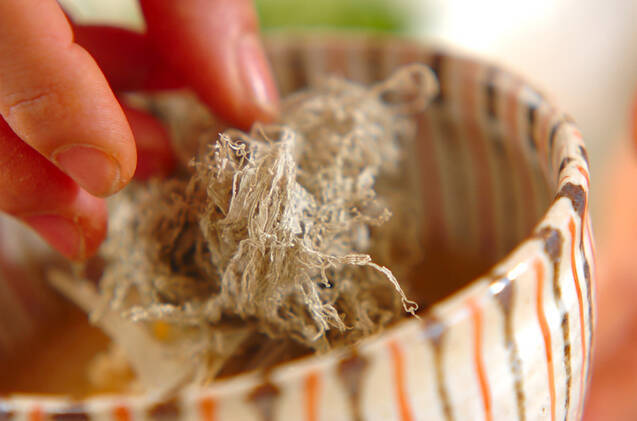 くずし豆腐ととろろ昆布のおみそ汁の作り方の手順4