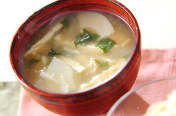 タケノコと大葉のみそ汁