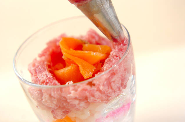 きらきらかわいい！クリスマスカップ寿司の作り方の手順6