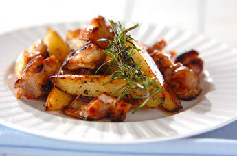 チキンと皮付きポテトのハーブ炒め