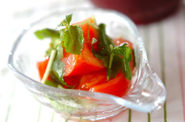 トマトとミツバの酢の物