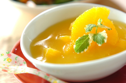 オレンジの寒天デザート