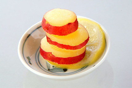 サツマイモのレモン煮