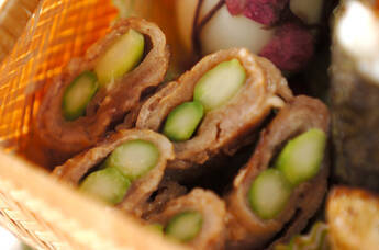 アスパラの肉巻きクリームソテー