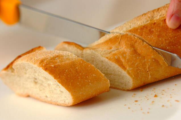 ガーリックパンの作り方の手順1