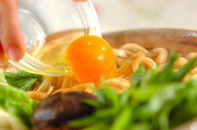 だしが決め手！みそ煮込みうどんの作り方の手順3