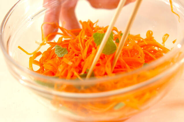 ニンジンのエスニックサラダの作り方の手順3