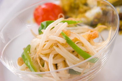 モヤシピーマンのサラダ 副菜 のレシピ 作り方 E レシピ 料理のプロが作る簡単レシピ
