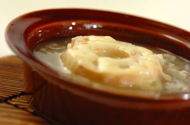 お麩でオニオングラタンスープの作り方の手順5