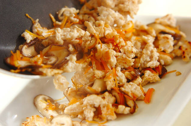 具だくさん卵焼きの作り方の手順4