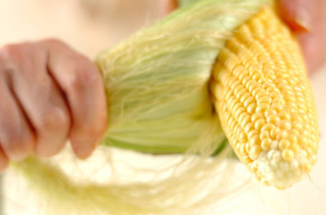 トウモロコシの落とし揚げの作り方の手順1