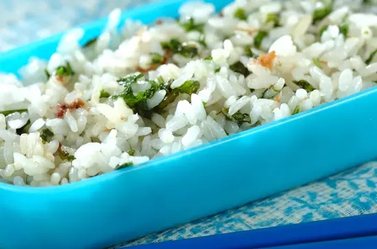 ルッコラとアンチョビの炒めご飯 レシピ 作り方 E レシピ 料理のプロが作る簡単レシピ