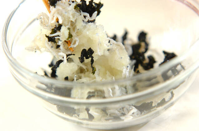 おろしとジャコの酢の物の作り方の手順3