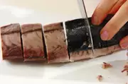 なまり節と豆腐の炊き合わせの下準備1