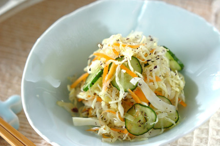 たっぷり野菜のユカリもみ