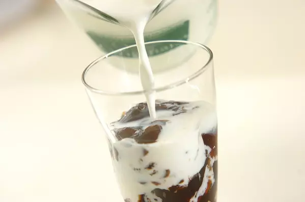 コーヒーゼリー牛乳の作り方3