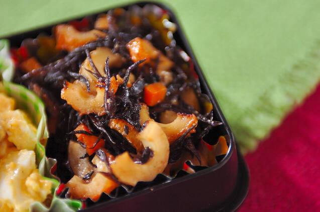 ヒジキとちくわのみそ炒め