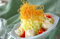 揚げそばのサラダ