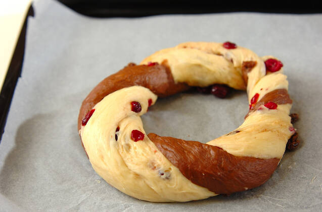 クリスマスリースパンの作り方の手順10