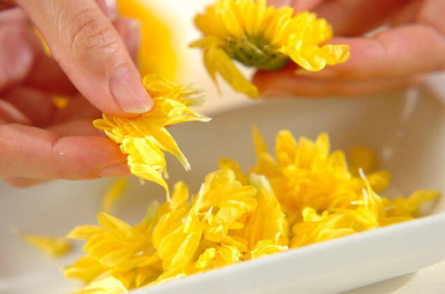 大根と黄菊のサラダの作り方の手順2