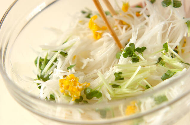 大根と黄菊のサラダの作り方の手順5