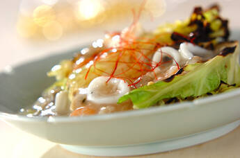 焼き春キャベツの海鮮あん