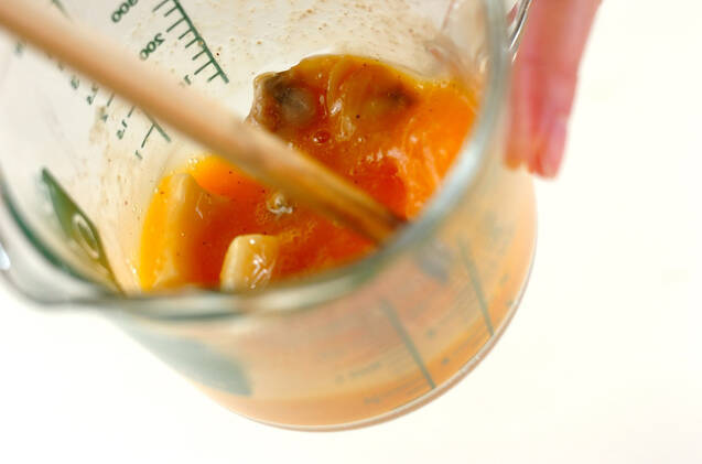 シーフードの卵とじの作り方の手順2