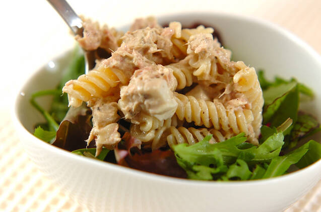 簡単美味しい！マカロニサラダ とっておきの作り方 ツナとバジルの作り方の手順4