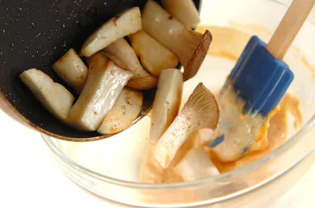 エリンギのピリ辛マヨ和えの作り方の手順5