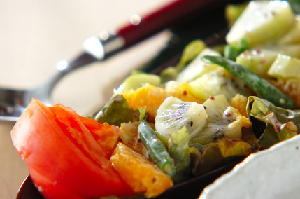 フルーツサラダのヨーグルトソース