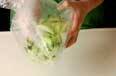セロリとクラゲの酢の物の作り方6