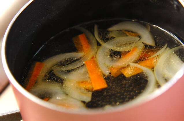 ホウレン草と玉ネギのスープの作り方の手順5