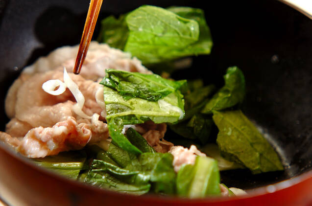 塩麹漬け豚と小松菜の炒め物の作り方の手順3