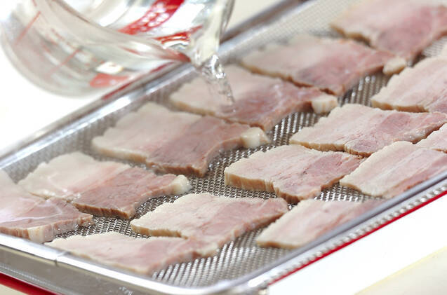 ゆで豚のおろしダレがけの作り方の手順1