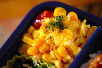 コーンのふんわり卵炒め