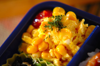 コーンのふんわり卵炒め