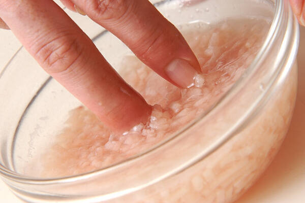 鶏そぼろ入り卵焼きの作り方の手順1