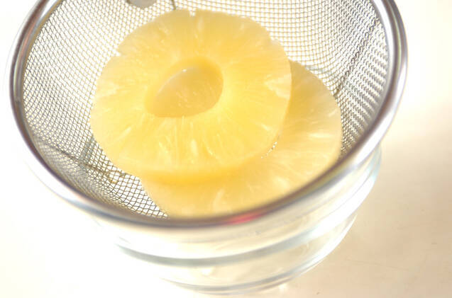 パイナップルの作り方の手順1