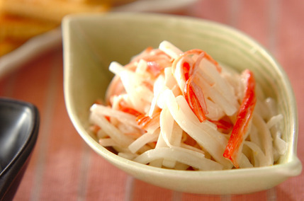 大根とカニカマのユズマヨサラダ