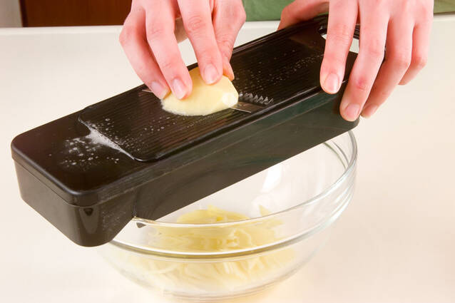 フライパン簡単！ハッシュドポテトの作り方 カリカリでやみつきにの作り方の手順1