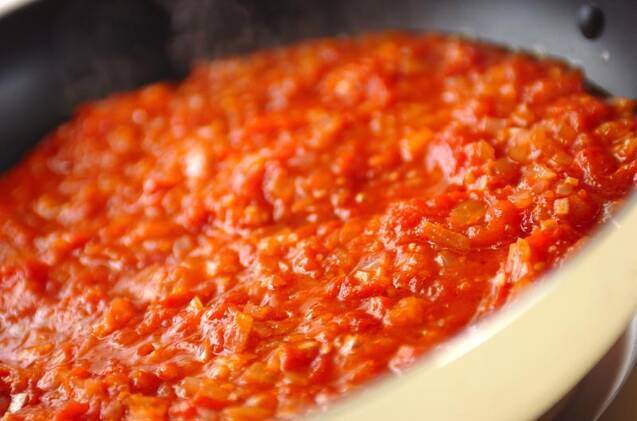 エビとトマトのチーズパスタの作り方の手順3