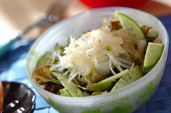 オニオンサラダ