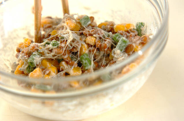 納豆とコーンの揚げ物の作り方の手順4