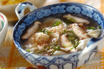 鶏のつるりんワンタンスープ