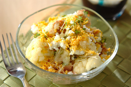 カリフラワーのミモザサラダ