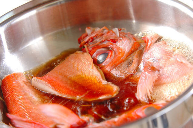 簡単！金目鯛の煮付け 甘辛いタレで煮るだけの作り方の手順5